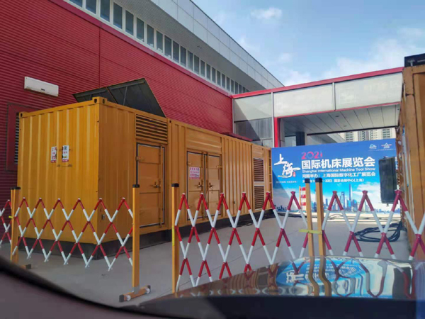 海伦发电车出租-发电机无电压或电压太低怎么办？